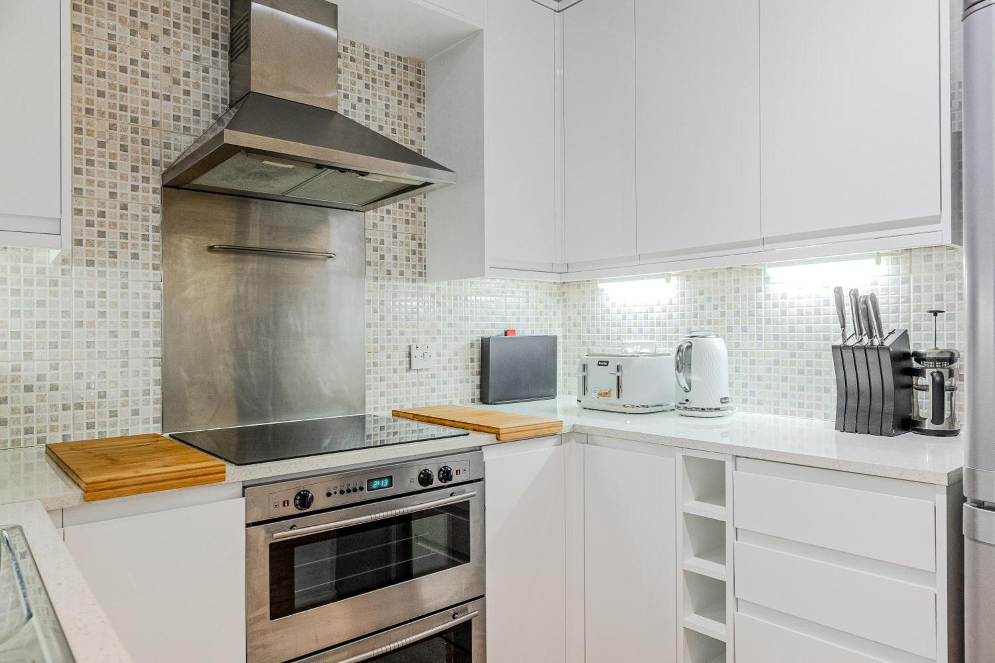 Stunning Central 2Br Flat Btw Soho & Covent Garden 런던 외부 사진