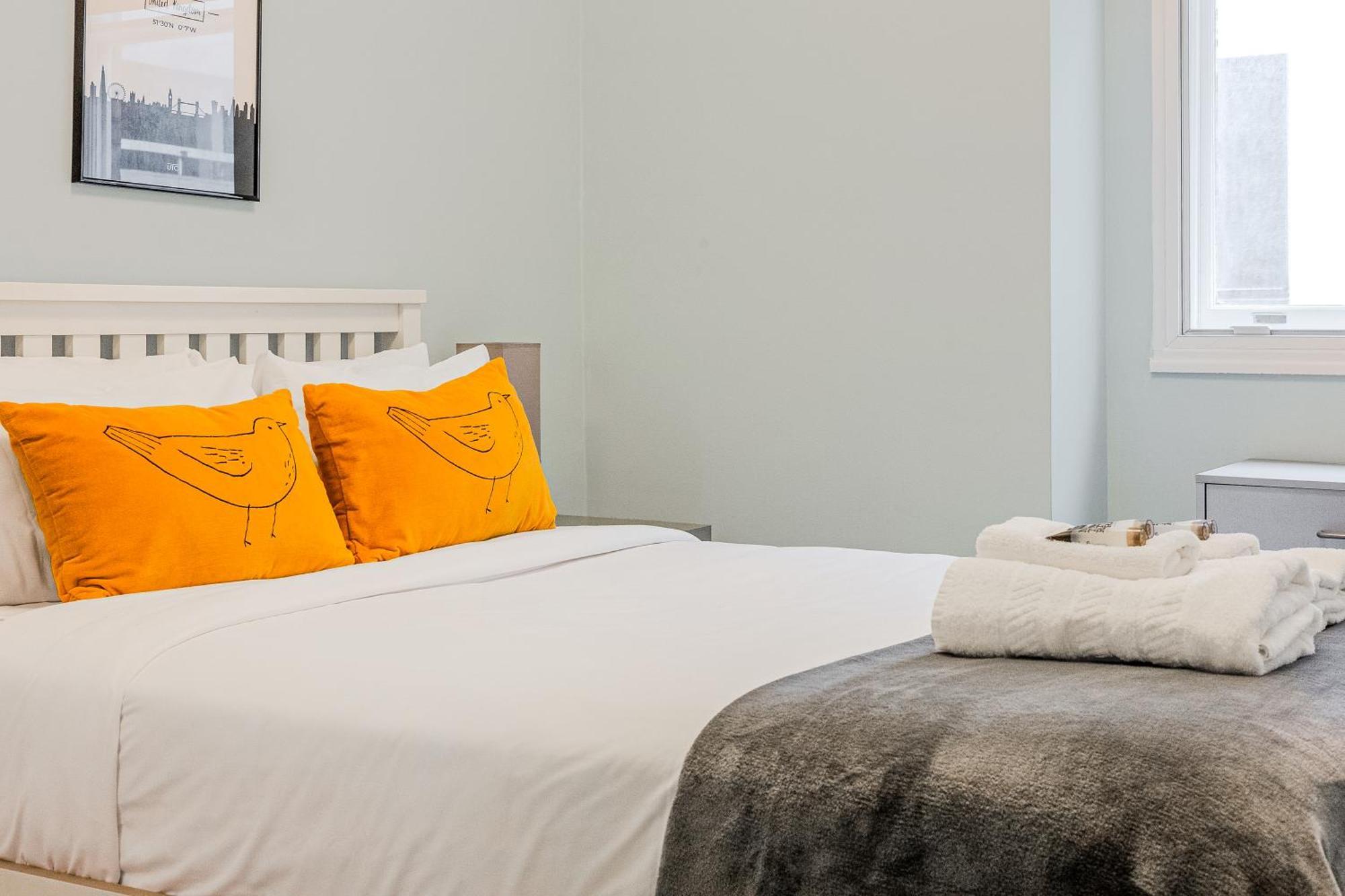 Stunning Central 2Br Flat Btw Soho & Covent Garden 런던 외부 사진